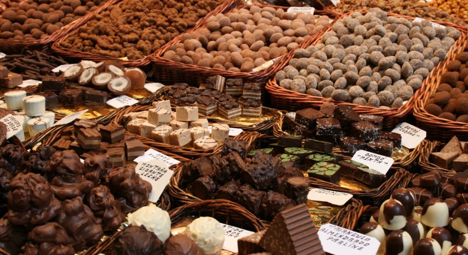 London: London Food Walking Tour - The global street-food lineup: churros, wings, gyros, sausages