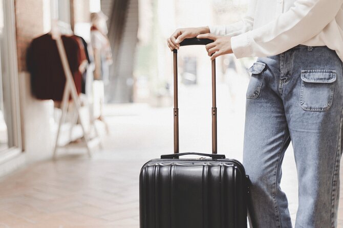 London: Luggage Storage - Pickup timing: long hours on paper, plan for real life