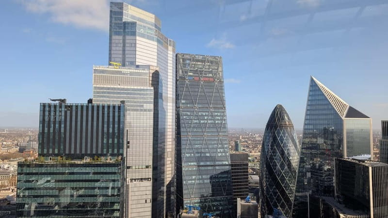 London: Modern Architecture & Building Guided Walking Tour - Sugar Quay Jetty start: the river-to-city transition