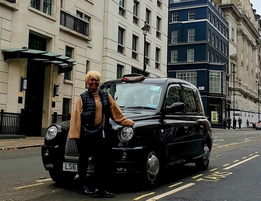 London: Monuments & Back Streets Guided Tour in Black Taxi - Why a Black Taxi Makes This Tour Feel Like Proper London