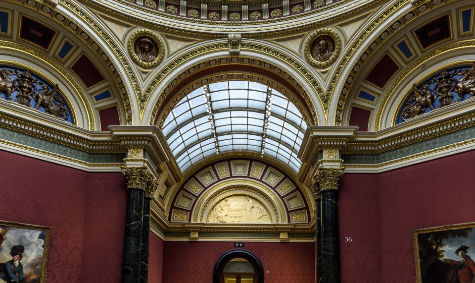 London: National Gallery and British Museum Private Tour - Getting the vehicle: sedan or van, and why it matters