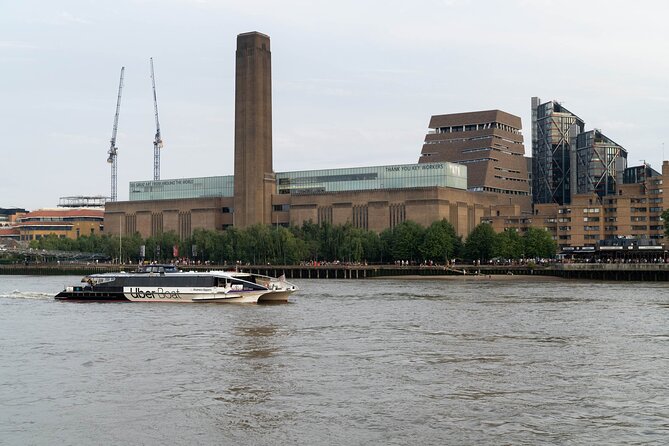 London: Naval College + Painted Hall + Uber Boat: One Way Trip - Choosing your Thames piers: how to link Greenwich and Central London