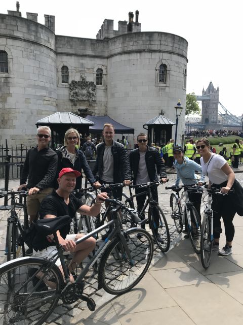 London: Parks and Palaces Guided Morning Bike Tour - Trafalgar Square and Nelson’s Column: the 169-foot moment