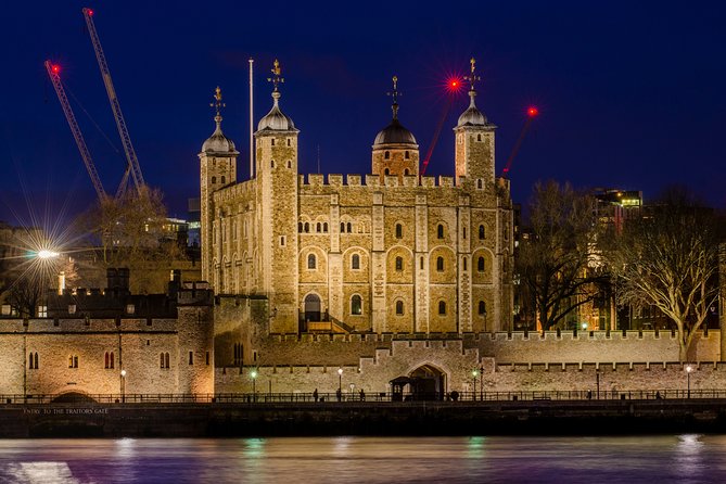 London Photography Masterclass - Private Photography Lesson - Long exposure, light trails, light painting, and high ISO