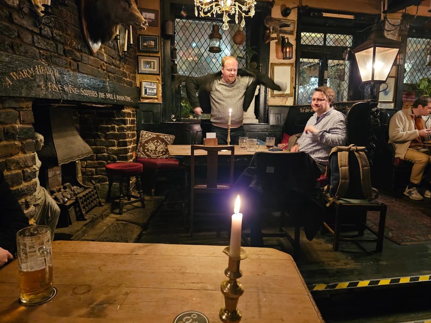 London: Pilgrims and Pirates Historical Pub Tour - Dead Man’s Hole to Execution Dock: the Thames Gets Dark