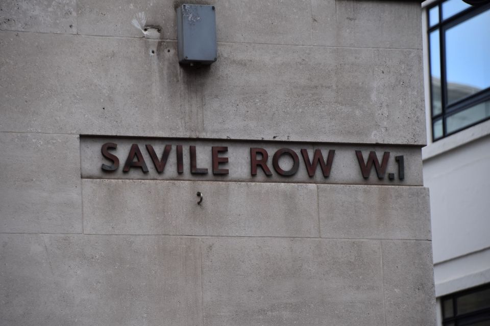 London: Private Beatles Taxi Tour - Trident Studios and the recording stories behind famous songs