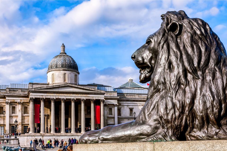London: Private City Kickstart Walking Tour - St Paul’s Cathedral: a fast stop that still hits hard