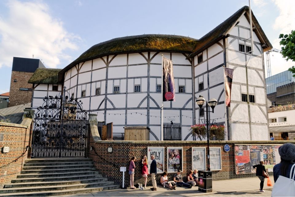 London: Private City Kickstart Walking Tour - Covent Garden Market: the best kind of finish