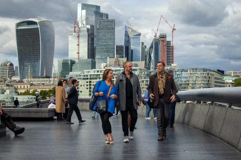 London: Private & Personalized Tour with a Local Insider - Mobility and group reality: wheelchair accessible, but plan for walking