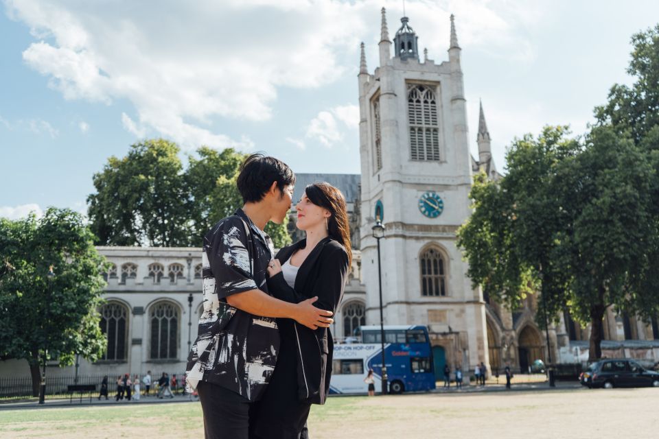 London: Private Photo Session in Westminster - Meeting at Westminster Station and what the 1-hour walk is like