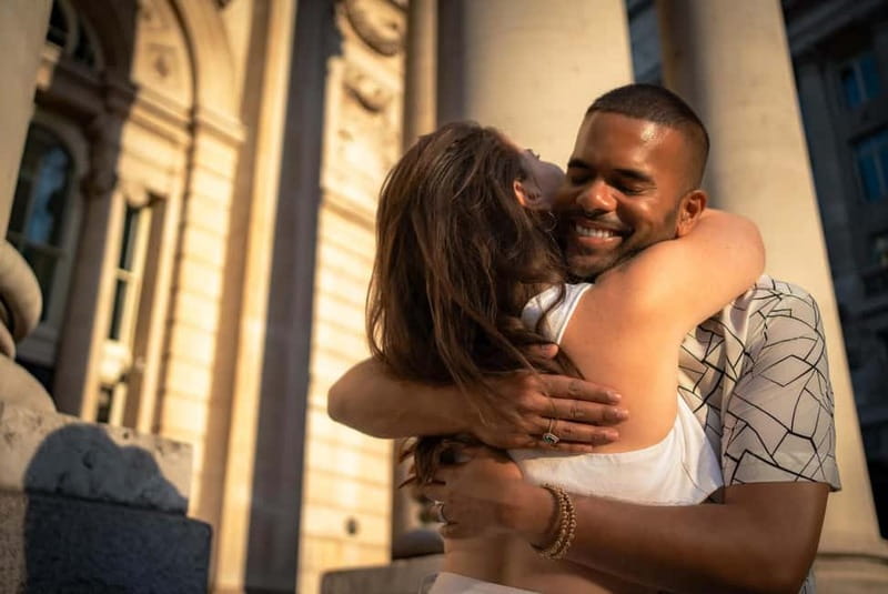 London: Private travel vacation photoshoot -Romantic Special - Getting variety: the off-the-beaten-path areas your photographer may use