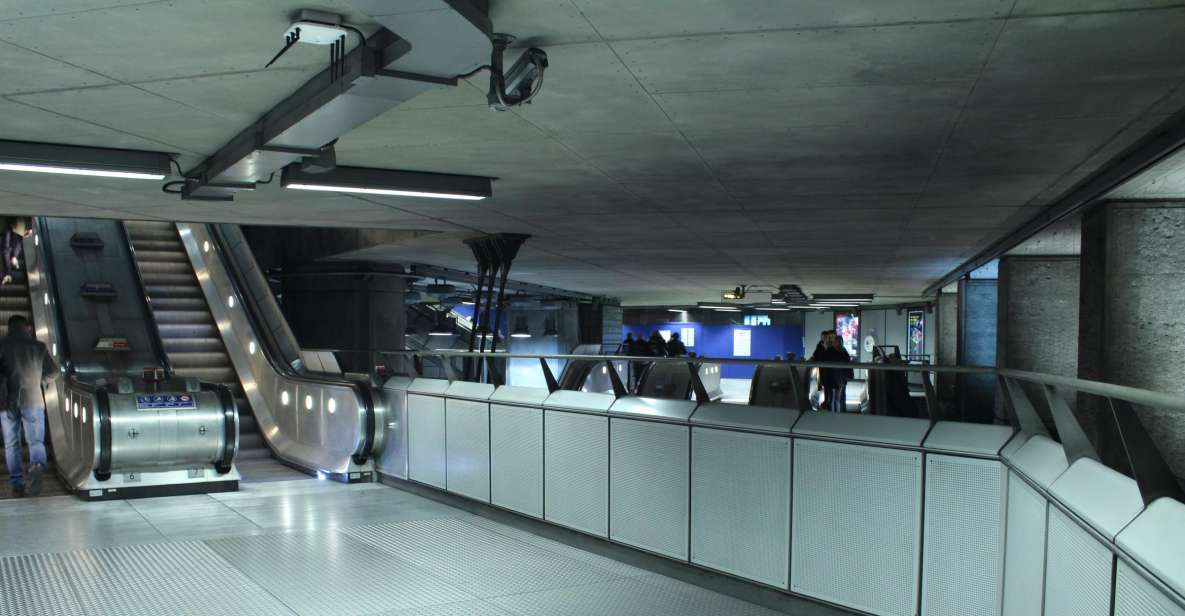 London: Private Underground and Tube Tour - Paddington Platform 1: where the tour clicks into focus