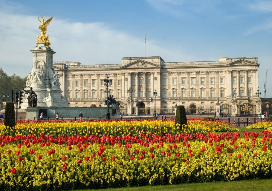 London: Private Walking Tour in Spanish - Westminster on Foot: Buckingham Palace, Parliament, Big Ben