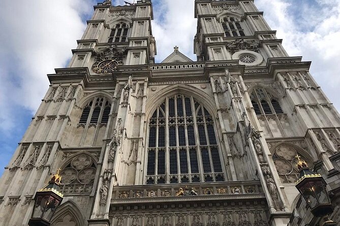London Private Walking Tour with Brazilian Portuguese Guide - What you gain from a Brazilian Portuguese guide