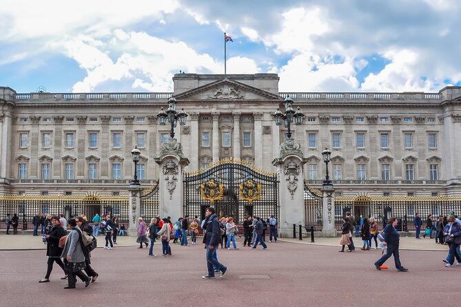 London Public Buses Audio Tour - Customer service and audio access: A caution worth taking seriously