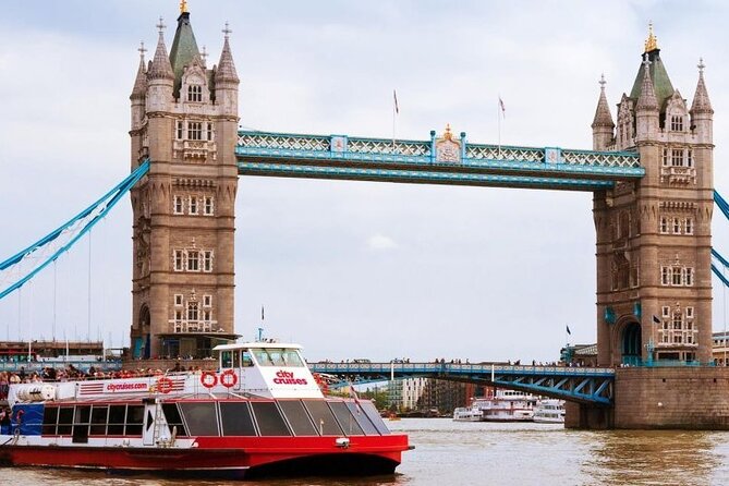 London River Cruise & Westminster Walking Tour - Small Group Size and Guides: Why 15 People Feels Different Here