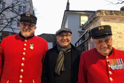 London Rock N Pop taxi Tour - The Pubs, Clubs, and Star-Address Angle