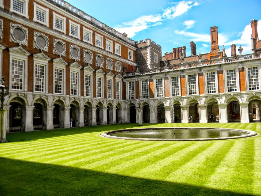 London: Royal Hampton Court Guided Tour with Afternoon Tea - Hampton Court in one day: guided tour now, explore later