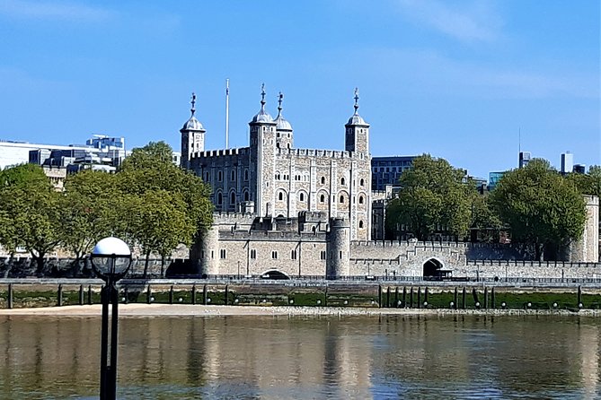 London Royal Highlights - Private Taxi Tour with Hotel Pickup - Westminster Abbey: The Royal Church You Can Appreciate Without Tickets