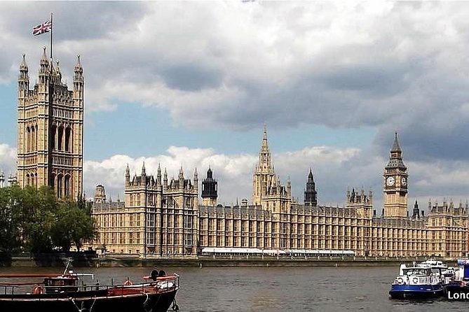 London Royal Highlights - Private Taxi Tour with Hotel Pickup - Houses of Parliament: Architecture, Statues, and Politics From the Right Angle