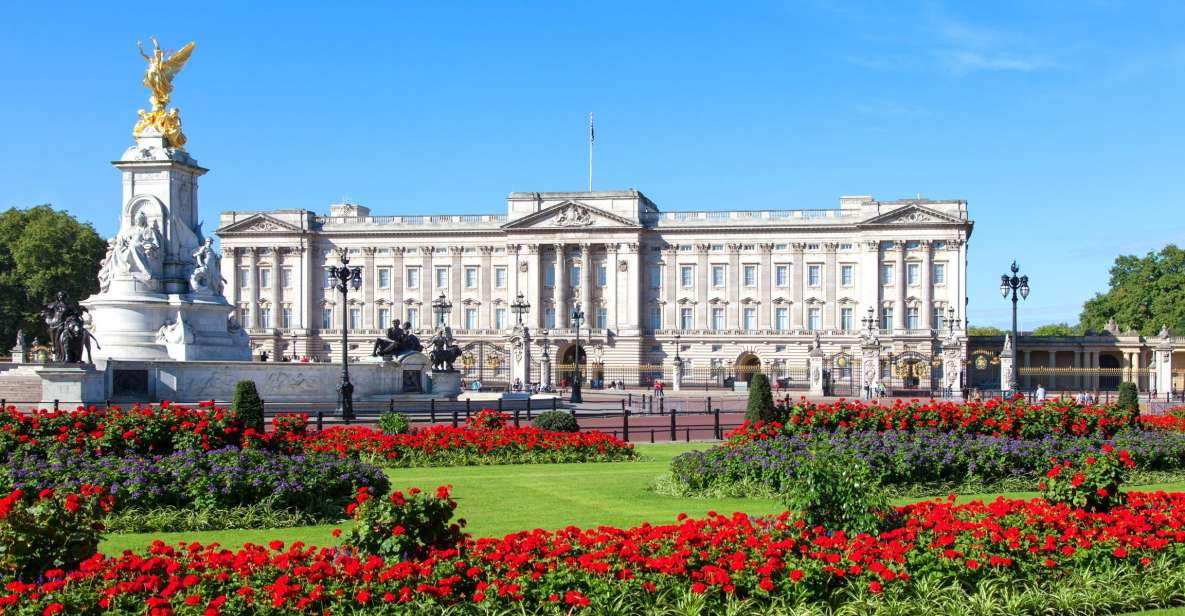 London Royal Tour - Buckingham Palace Entry - 12 guests 2,5h - Wellington Arch and Green Park: Where the Route Builds Momentum