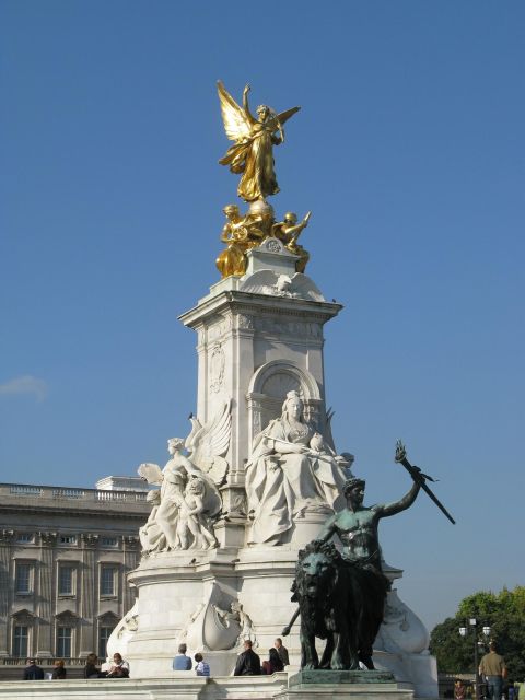 London Royal Tour - Buckingham Palace Entry - 12 guests 2,5h - Parliament, the Crown, and the Stories That Make It Interesting