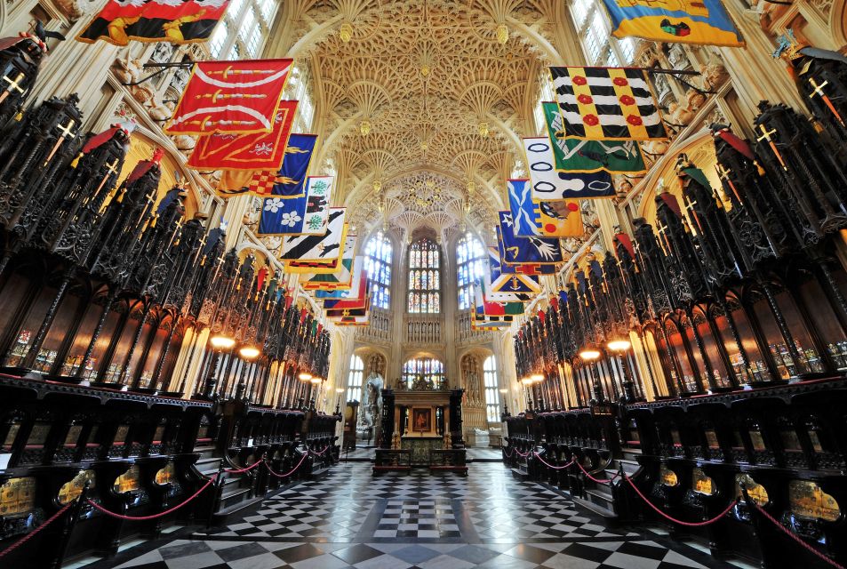 London: Royal Tour with Westminster Abbey & Afternoon Tea - Victoria Coach Station to Westminster: the “Royal highlights” sweep that actually makes sense