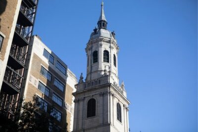 London Self Guided City Tour With an App - Start at Monument Station, then let the City pull you forward
