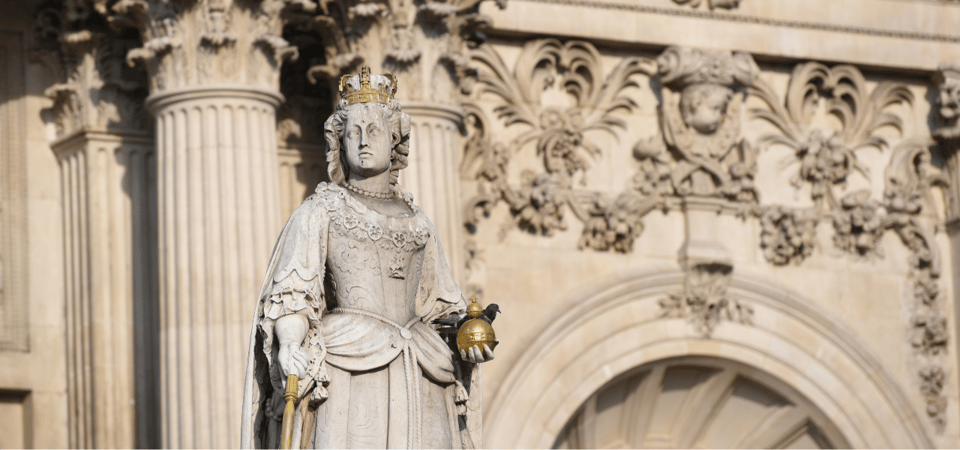 London: Self-Guided History City Tour with an App - Borough Market and the Globe Theatre Area: Food Break Meets Theatre Atmosphere