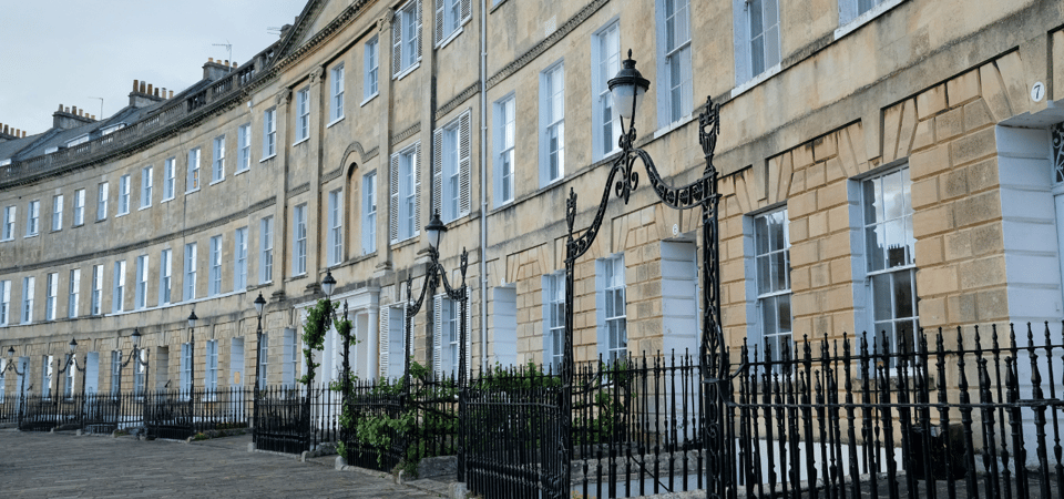 London: Self-Guided Notting Hill Walking Tour with an APP - Portobello Road and Electric Cinema: the iconic end of the stroll