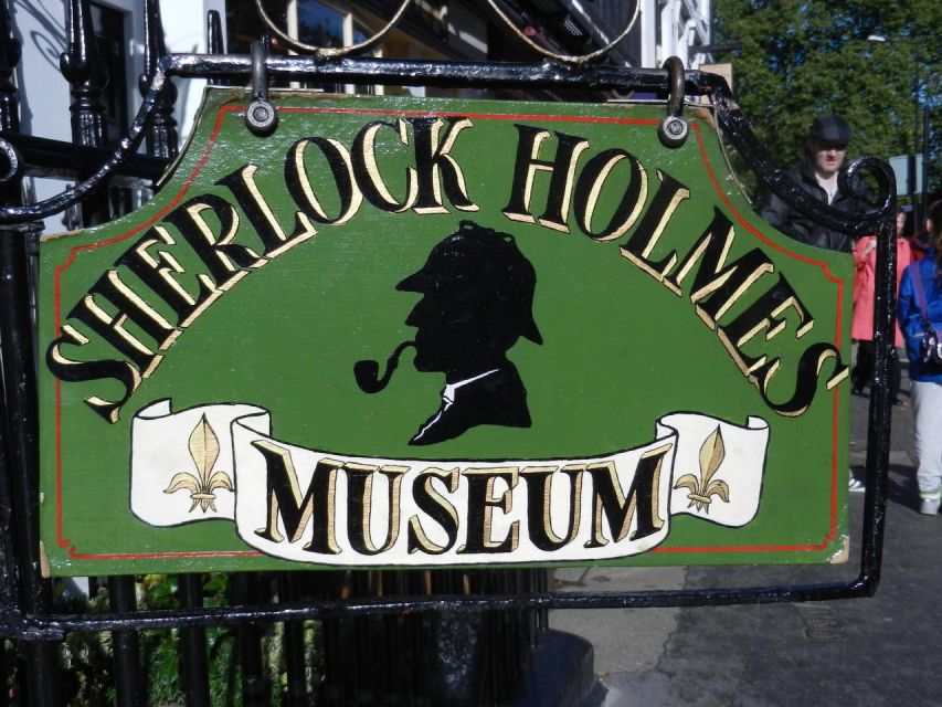 London: Sherlock Holmes Museum & Westminster Walking Tour - Changing of the Guard: the timing trick that can save your trip