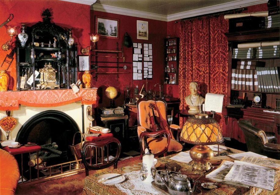 London: Sherlock Holmes Museum & Westminster Walking Tour - A 3-hour Westminster loop packed into smart, photo-friendly stops