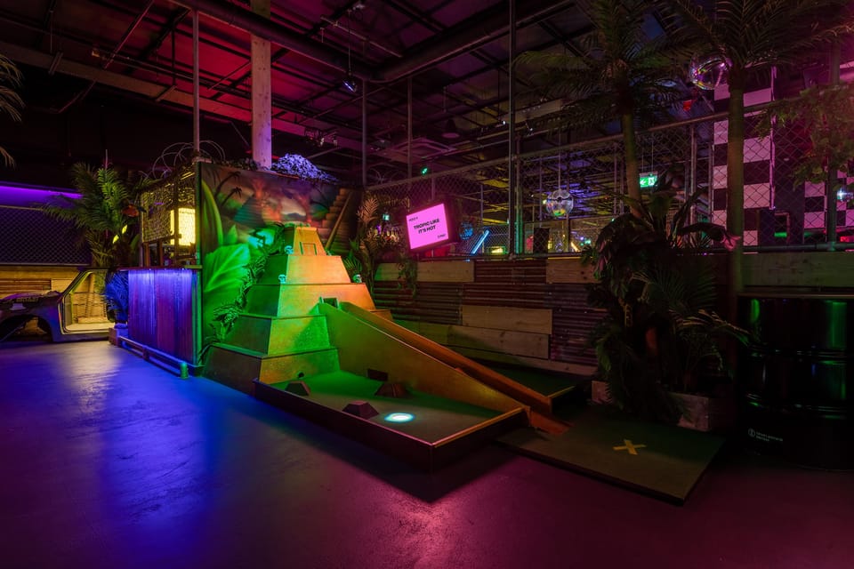 London: Shoreditch Junkyard Golf Tickets for 9 or 18 Holes - Tickets and value: 9 holes vs 18 holes