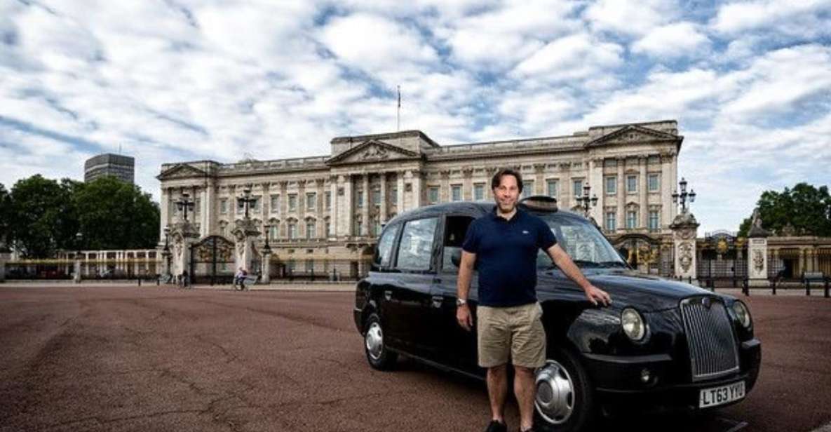 London: Sightseeing Black Cab Tour with Hotel Pickup - Getting picked up in central London without the stress