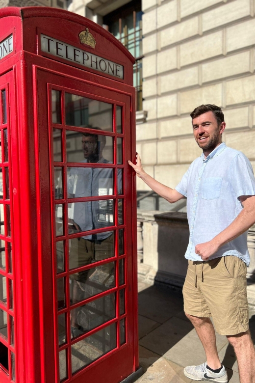 London: Sightseeing Tour - in clear, slow English - Trafalgar Square to Westminster Abbey: landmarks you can link in your head