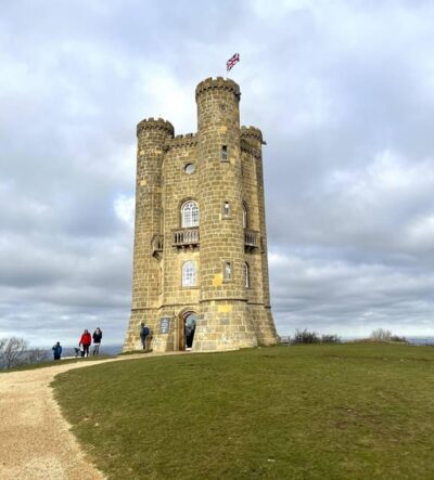 London: Small Group Cotswolds Trip with Bourton-on-the-Water - Getting There Comfortably: Earls Court Pickup and Smooth Transfers