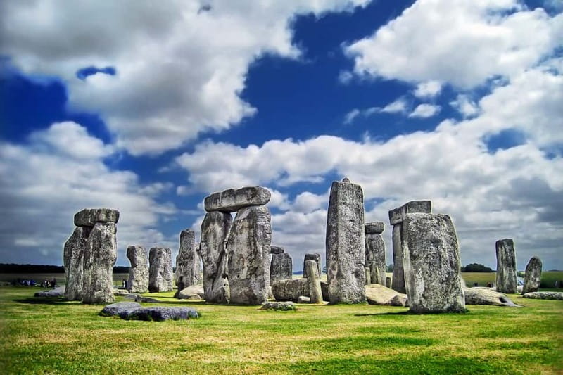 London: Small Group Stonehenge and Bath Tour & Secret Site - Food, snacks, and a realistic strategy for a long day