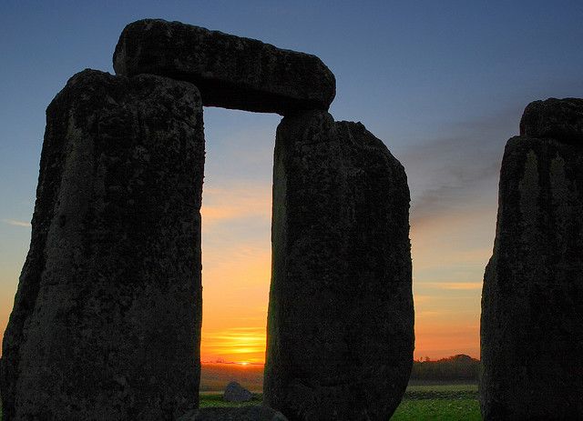 London: Stonehenge, Stratford-Upon-Avon, and Bath Day Trip - Price Value Check: Does $184 Make Sense?