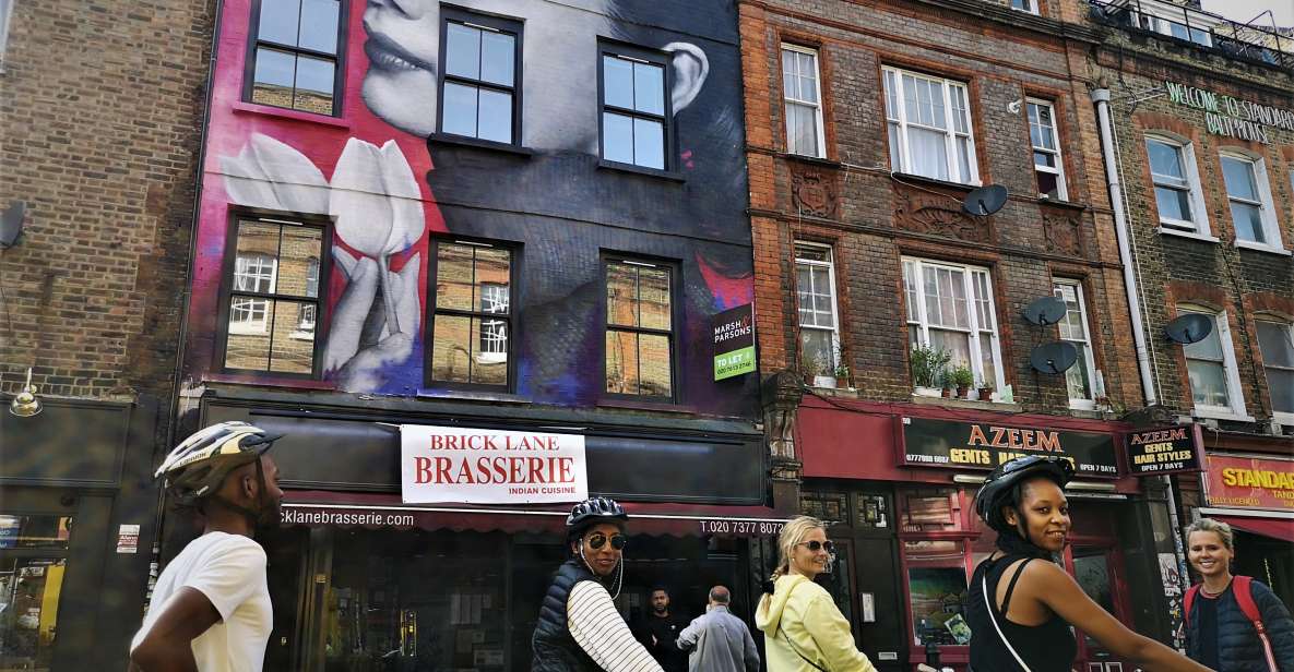 London: Street Art Bike Tour - Brick Lane stop: the photo pause where you learn to look