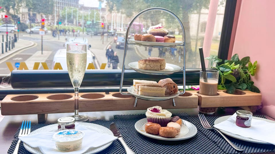 London: Taylor Swift-Inspired Afternoon Tea Bus Tour - The 1.5-hour ride: what you’ll actually be doing
