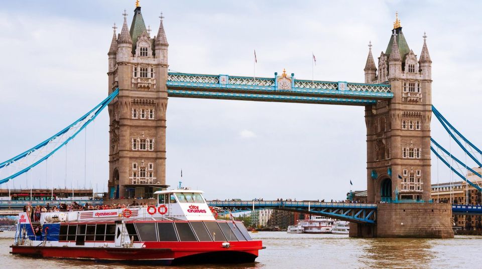 London: Thames River Cruise and 3-Hour Westminster Tour - The Thames cruise from Westminster Pier: slow down and watch London glide