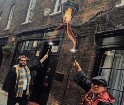 London: The Harry Potter Walking Tour with Potter-Vision - Start at Leadenhall Market: the Leaky Cauldron “right here” moment