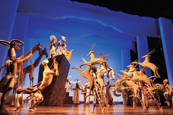 London Theatre: Disney's The Lion King - The show: Serengeti Plains, big music, and stagecraft that works
