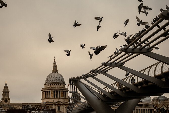 London through the lens: Iconic photo spots, hidden gems & food. - Who This Photo Tour Is Best For