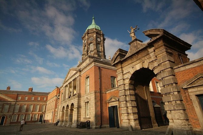 London to Dublin by Ferry and Rail - Days 2 and 3: using the 48-hour hop-on hop-off bus like a smart local