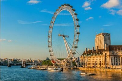 London to Southampton Cruise Port Including Stonehenge - Stonehenge tickets are included—audio is now the free app
