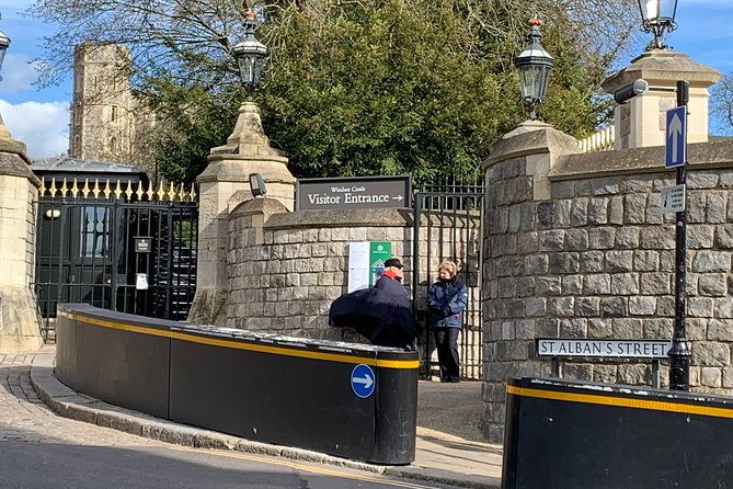 London to Southampton Cruise Port Via Windsor Castle - Pickup in Central London: Where the Driver Will Find You