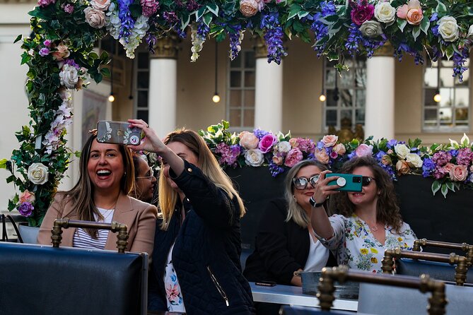 London Tootbus Bar Bus Sunset Tour with Drinks - St Paul’s Cathedral pass: the key events tied to the dome