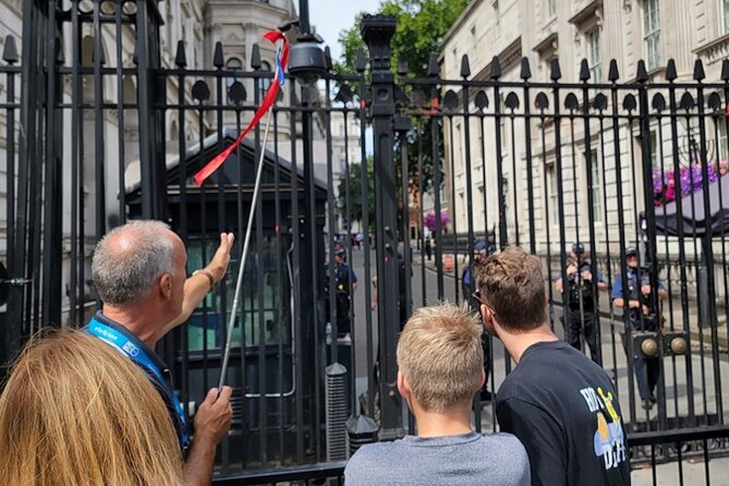 London Tour: Changing of the Guard, Westminster Abbey & Tower - Walking, pacing, and weather: plan for a real day on your feet