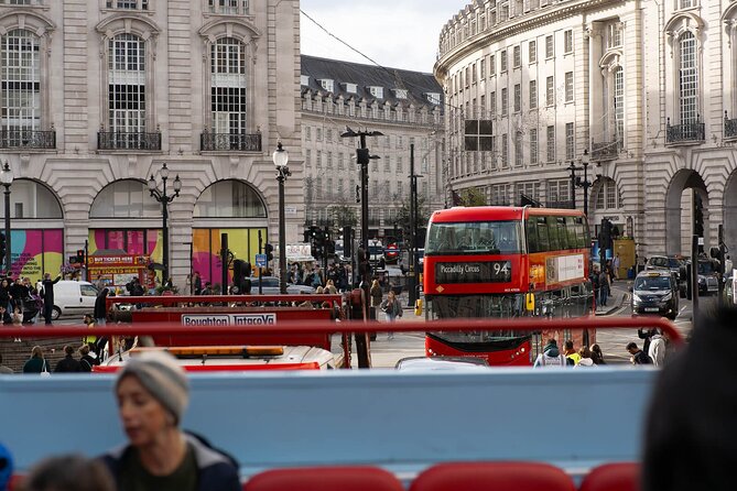 London Tour Hop-on Hop-off Bus with Optional Thames River cruise - Hyde Park, Marble Arch, and the Speakers Corner area
